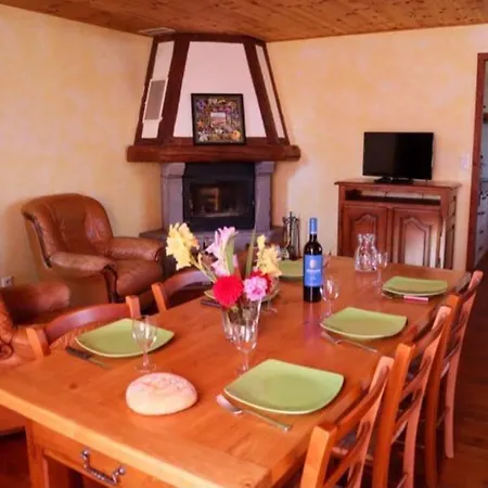 Entre Aubrac Et Viadene * Argences-en-Aubrac